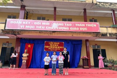 Liên hoan Tiếng hát dân ca kỷ niệm 42 năm Ngày Nhà giáo Việt Nam 20-11